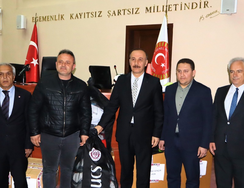 ISPARTA İL ÖZEL İDARESİ'NDEN AMATÖR KULÜP VE SPORCULARA DESTEK